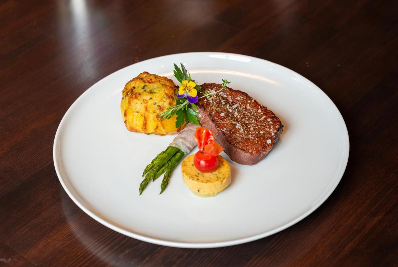 Siek Hotel & Restaurant Alte Schule מראה חיצוני תמונה